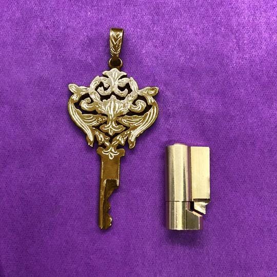 9ct Gold Lock & Key Charm